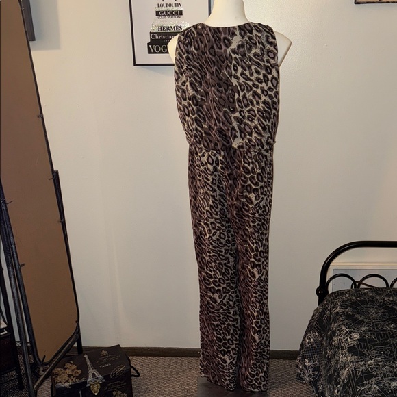 She’s Cool Print Sleeveless Jumpsuit - Picture 3 of 6